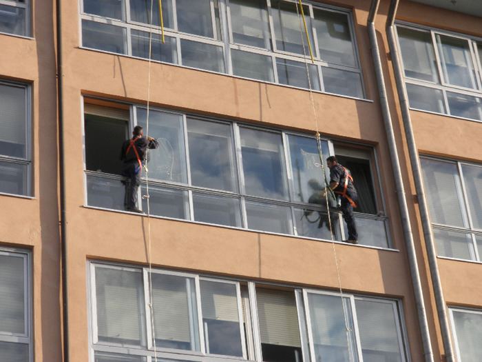 Limpieza comunidad vecinos Azuqueca